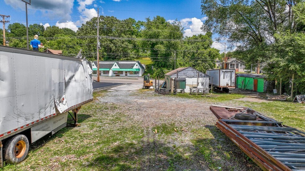 More Photos Of 1308 Lynn Garden Dr, Kingsport Auto Repair For Sale