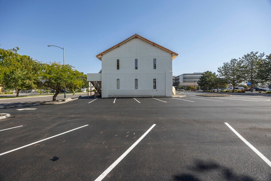 More Photos Of 829 Goethals Dr, Richland Office For Lease