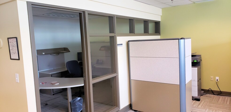 More Photos Of 231 SE Barrington Dr, Oak Harbor Medical For Lease