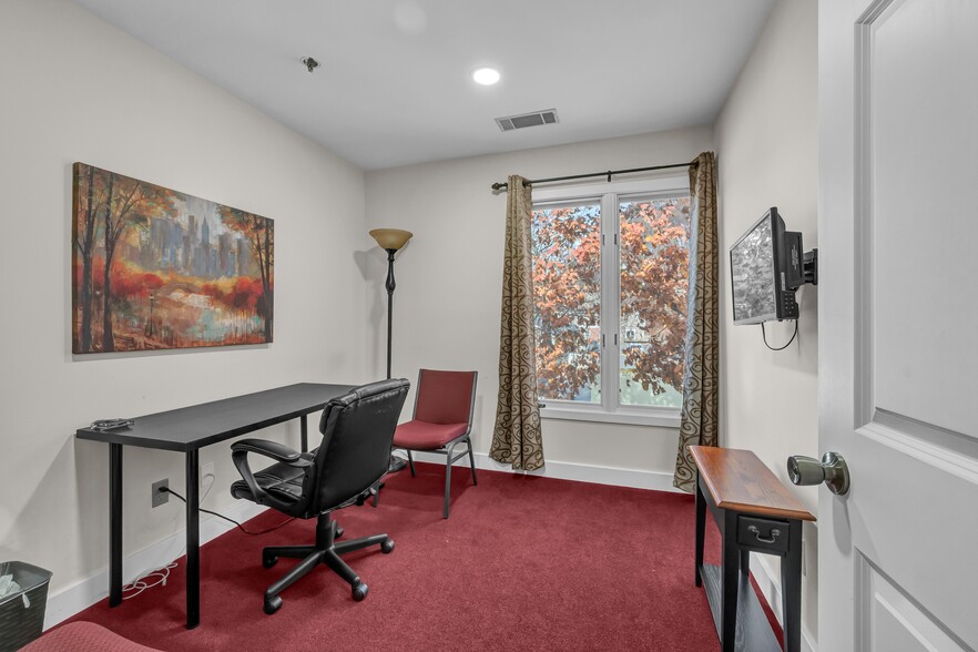 More Photos Of 898 Ethan Allen Hwy, Ridgefield Medical For Sale