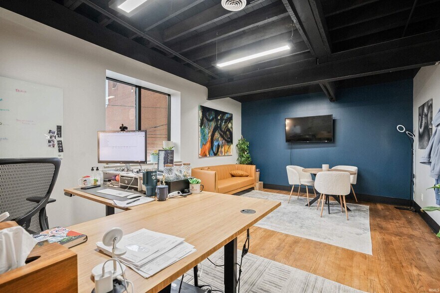 More Photos Of 210 W Walnut St, Kokomo Office For Sale