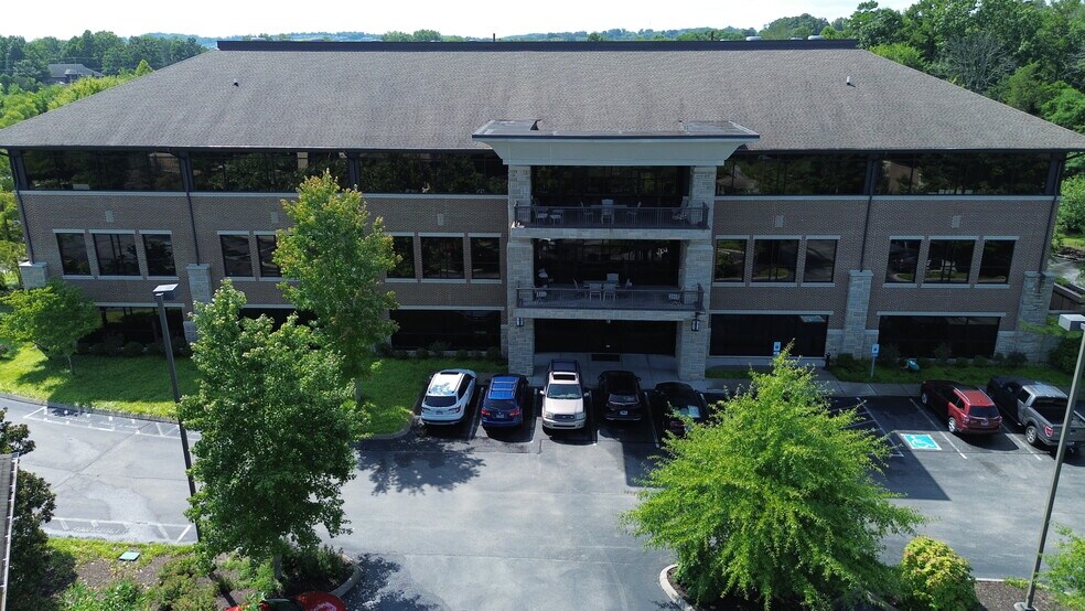 More Photos Of 620 Mabry Hood Rd, Knoxville Office For Lease