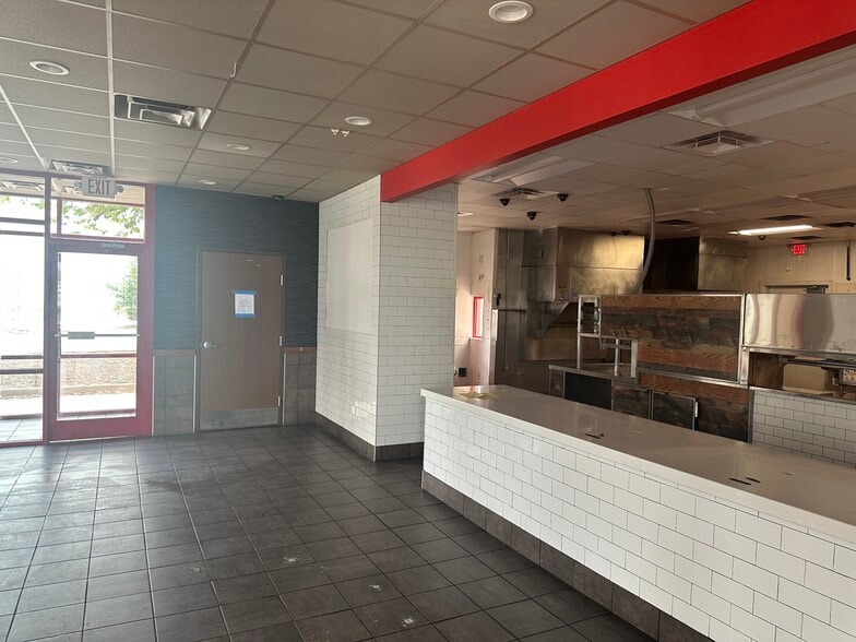 More Photos Of 2365 Pleasant Hill Rd, Duluth Fast Food For Lease