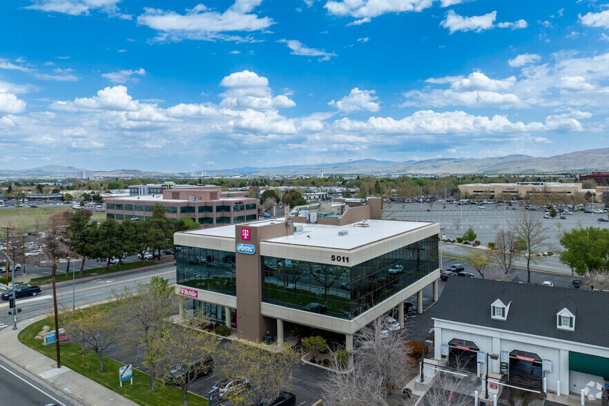 More Photos Of 5011 Meadowood Mall Cir, Reno Office For Lease