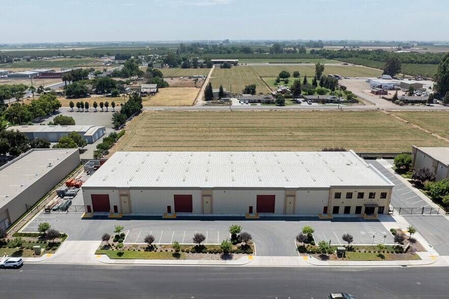 More Photos Of 3260 Liberty Square Pky, Turlock Warehouse For Sale