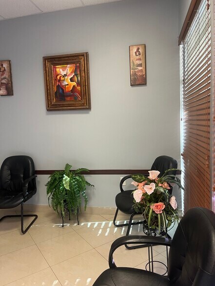 More Photos Of 1741-1759 N University Dr, Pembroke Pines Storefront Retail Office For Sale