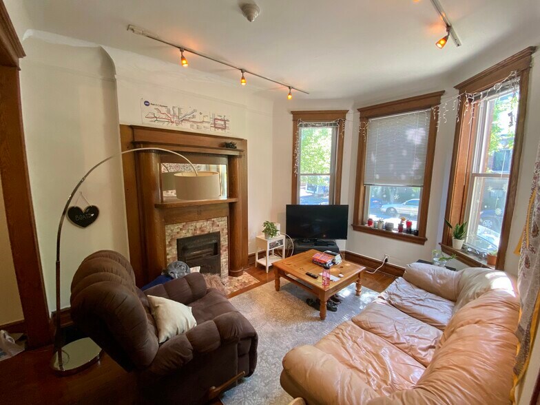 More Photos Of 2439 N Seminary Ave, Chicago Apartments For Sale