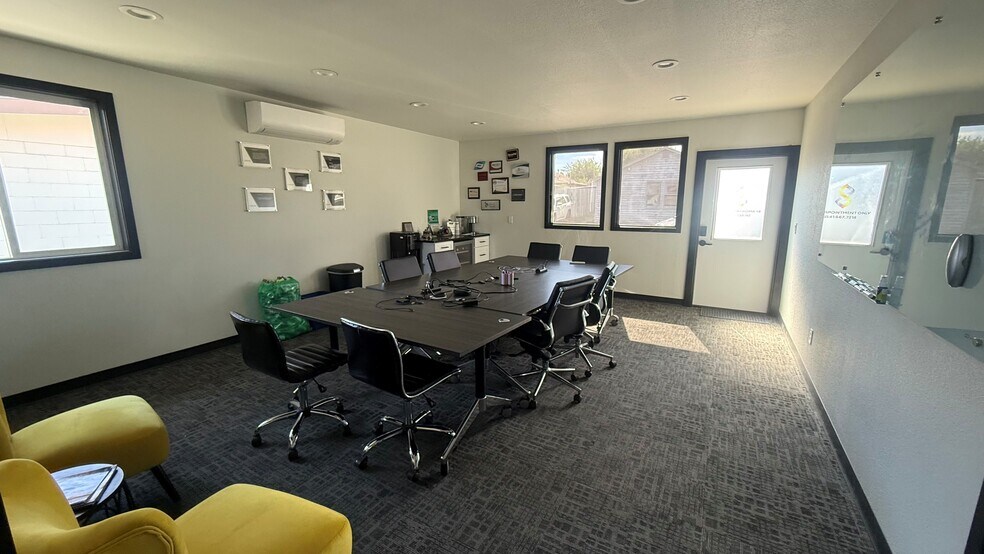 More Photos Of 985 N 1st St, Hermiston Office For Lease