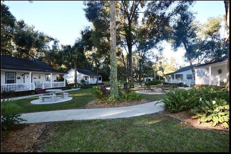 More Photos Of 215 E French Ave, Orange City Hospitality For Sale