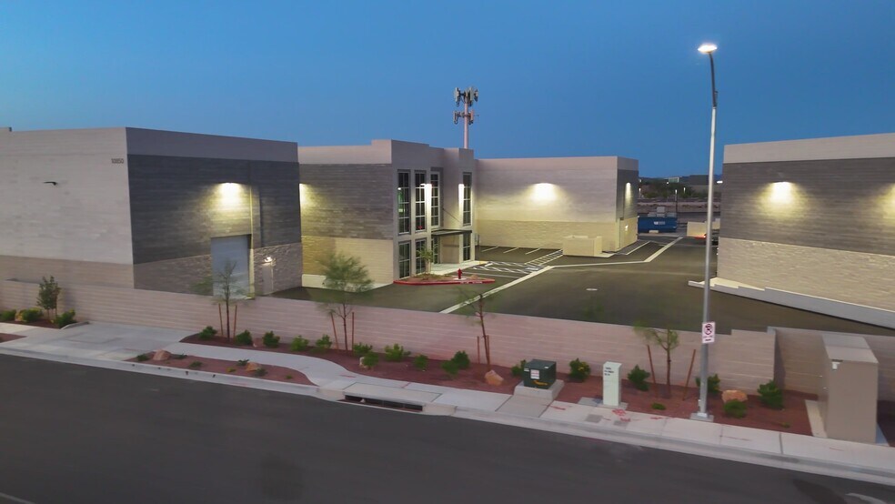 Primary Photo Of 10710-10890 South Rainbow Blvd, Las Vegas Unknown For Lease