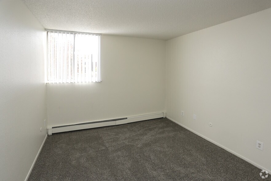 More Photos Of 2025 Jerry Murphy Rd, Pueblo Apartments For Sale