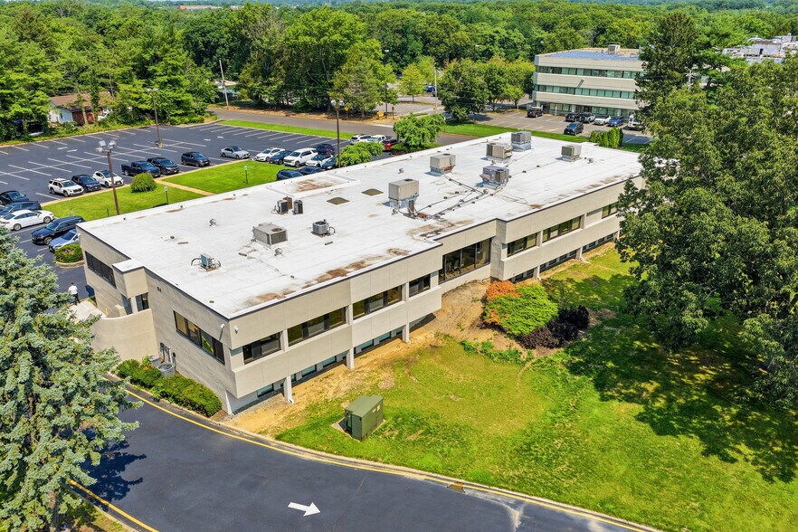 More Photos Of 1130 Hooper Ave, Toms River Office For Lease