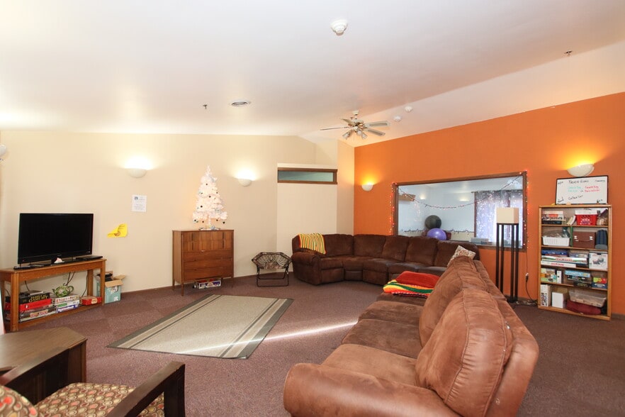 More Photos Of 496 Wisconsin Ct, Fond Du Lac Rehabilitation Center For Sale