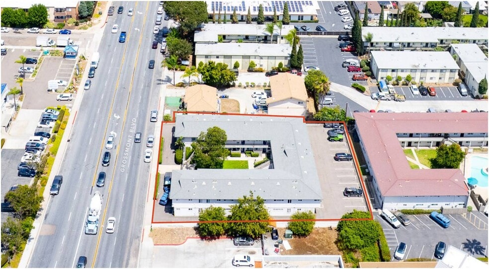 More Photos Of 8969 Grossmont Blvd, La Mesa Apartments For Sale