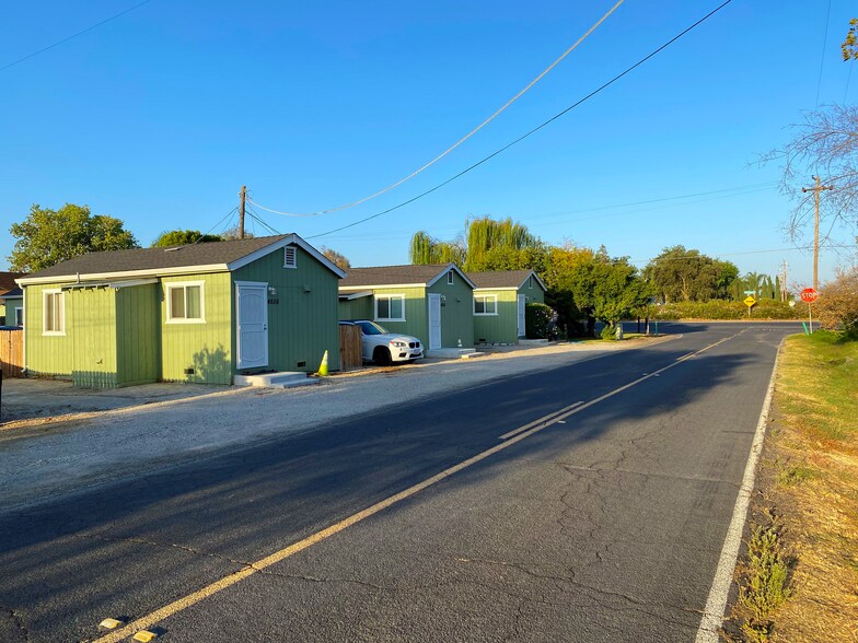 More Photos Of 11350 N State Route 99 E Frontage Rd, Lodi Apartments For Sale