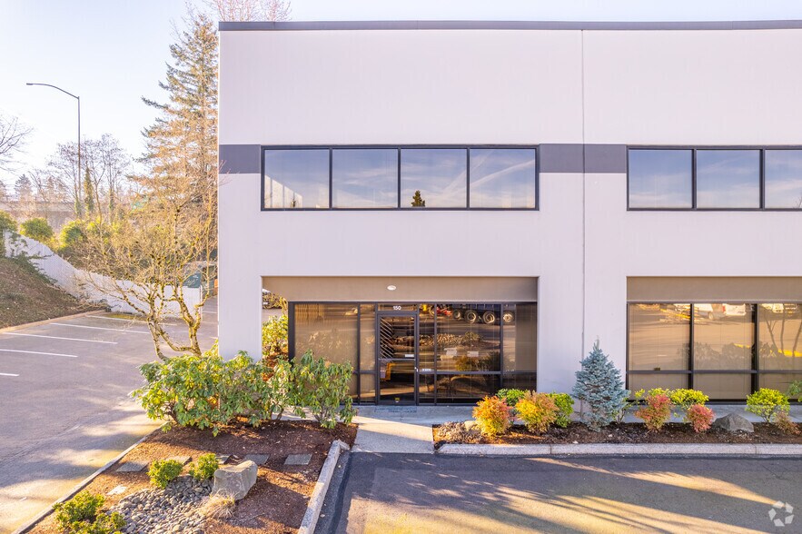 More Photos Of 6777 SW Bonita Rd, Tigard Warehouse For Lease