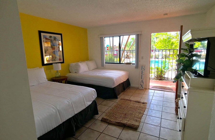More Photos Of 1700 S Federal Hwy, Lake Worth Hotel For Sale