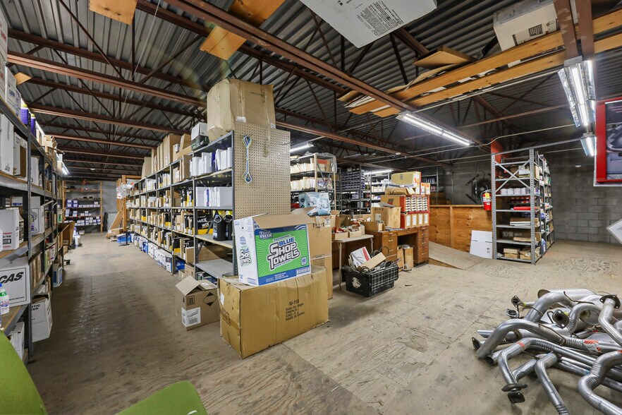 More Photos Of 1260 East St, Pittsfield Freestanding For Sale