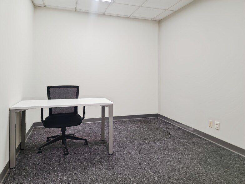 More Photos Of 10150 W National Ave, West Allis Coworking Space