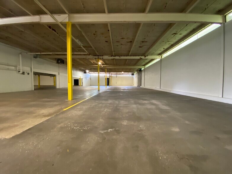 More Photos Of 60 Security Dr, Avon Manufacturing For Lease