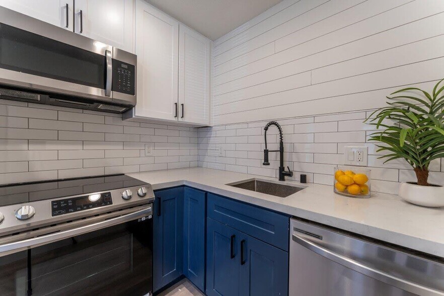 More Photos Of 803 Maryann Dr, Santa Clara Apartments For Sale