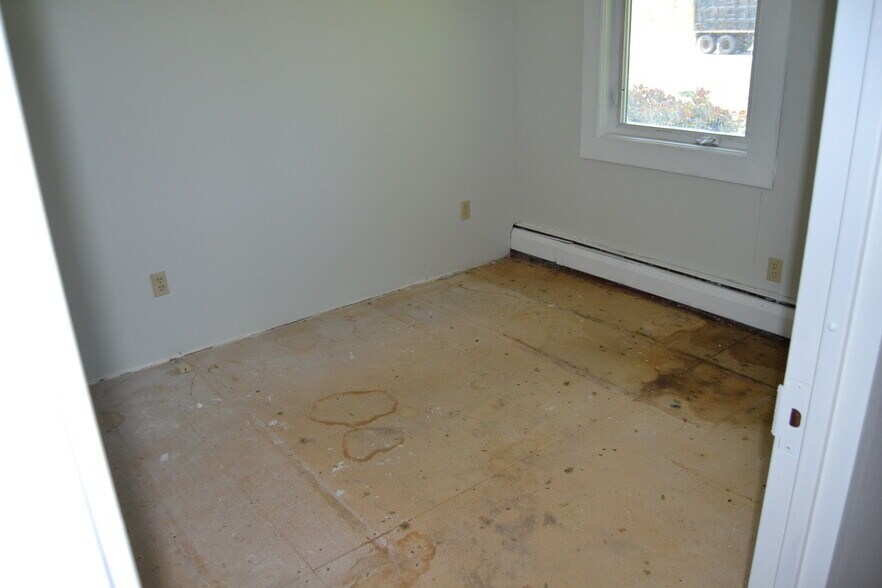 More Photos Of 28 Old Colony Rd, Gaylord Industrial For Sale