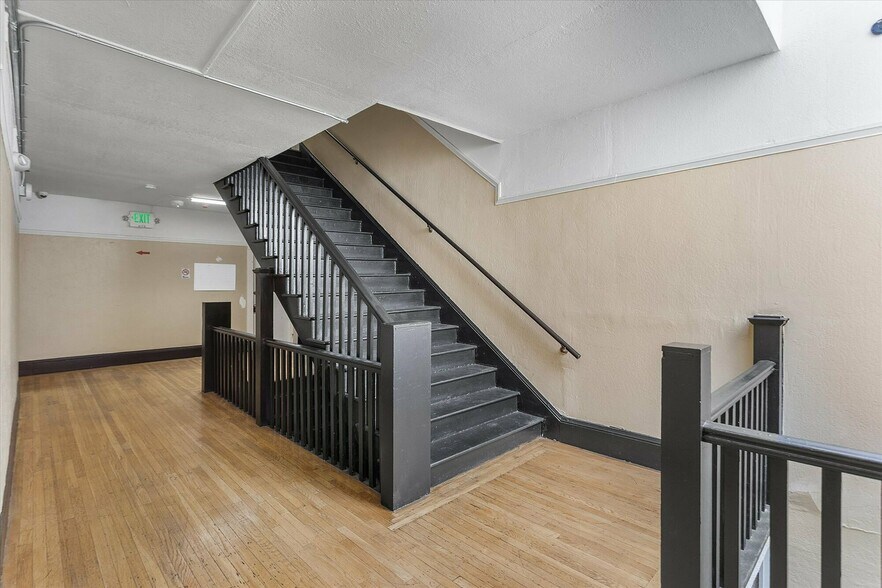 More Photos Of 3518-3530 Foothill Blvd, Oakland Apartments For Sale