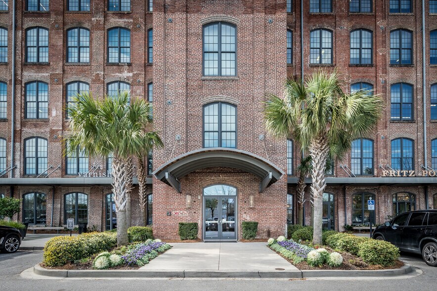 More Photos Of 701 E Bay St, Charleston Office Residential For Lease