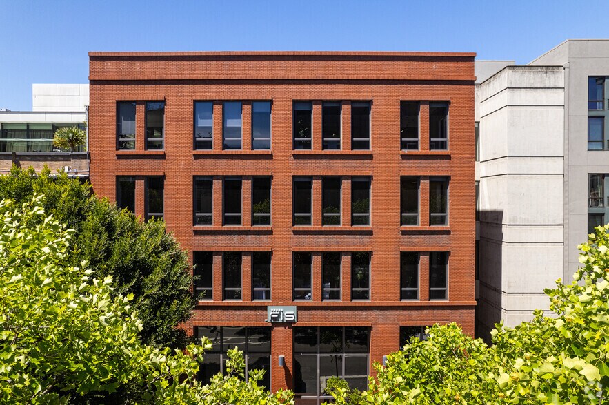 More Photos Of 735 Battery St, San Francisco Loft Creative Space For Lease