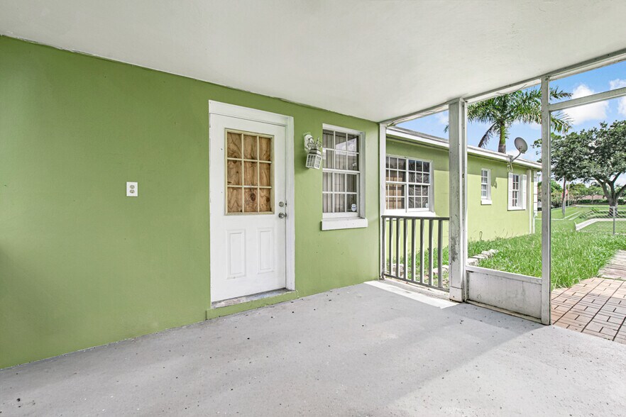 More Photos Of 3565 S Jog Rd, Greenacres Office For Sale