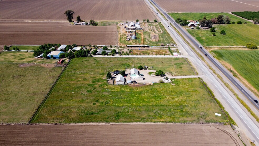 More Photos Of 23429 Highway 152, Los Banos Land For Sale