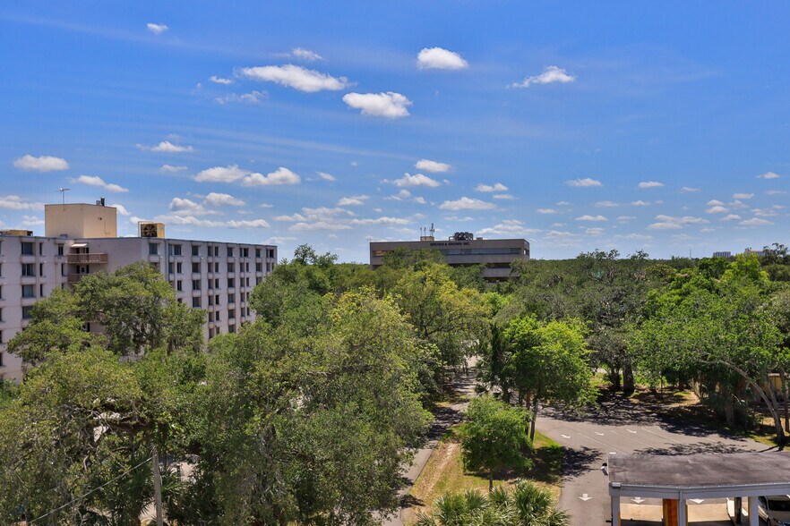 More Photos Of 215 S Palmetto Ave, Daytona Beach Office For Sale