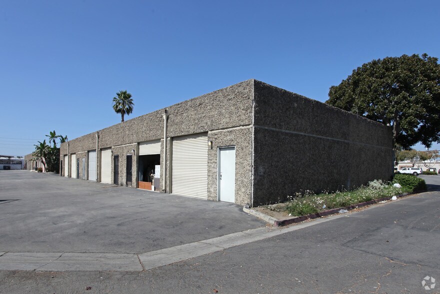 More Photos Of 1040 S Raymond Ave, Fullerton Unknown For Lease