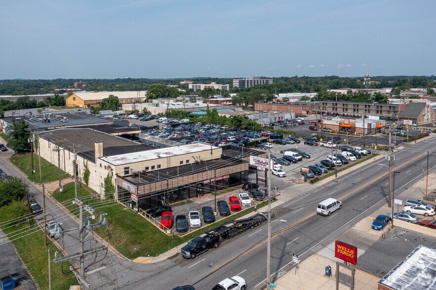 More Photos Of 5720 Reisterstown Rd, Baltimore Auto Repair For Lease