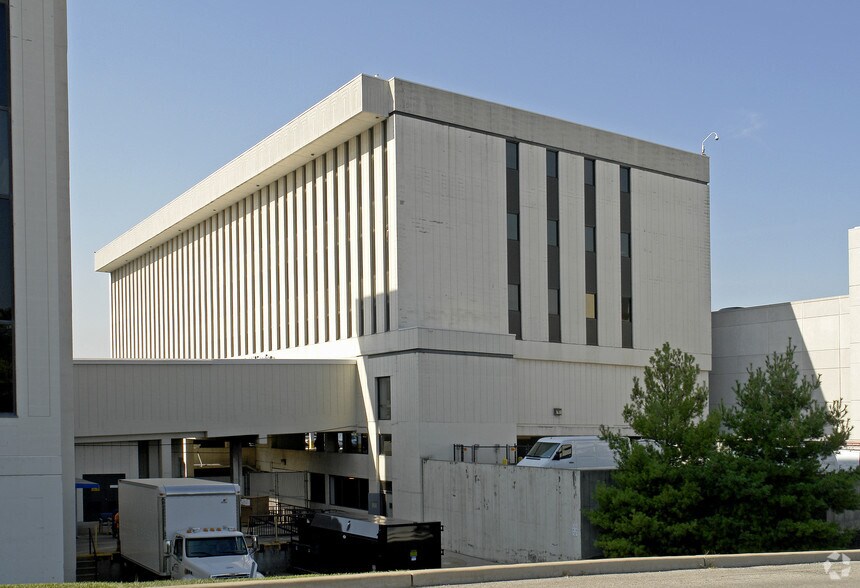 More Photos Of 1031 Bellevue Ave, Saint Louis Medical For Lease