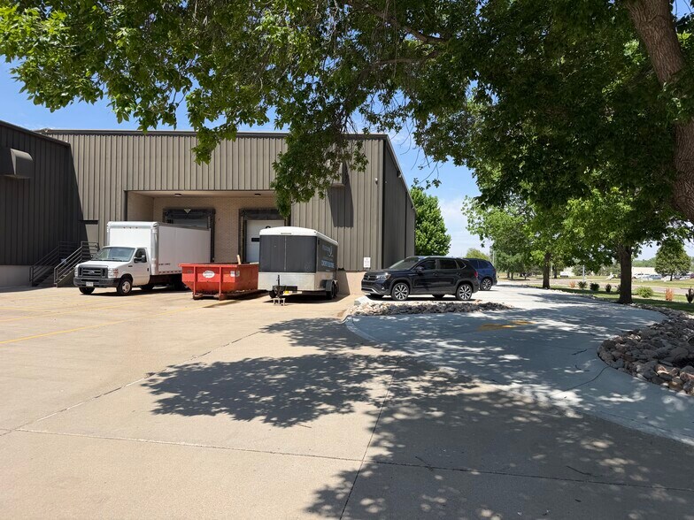 More Photos Of 5201 S 19th St, Lincoln Warehouse For Sale