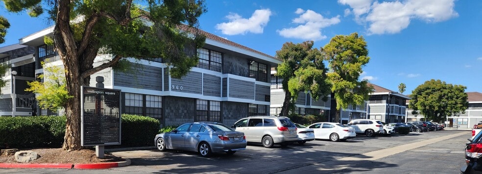 More Photos Of 960 W 17th St, Santa Ana Office For Sale