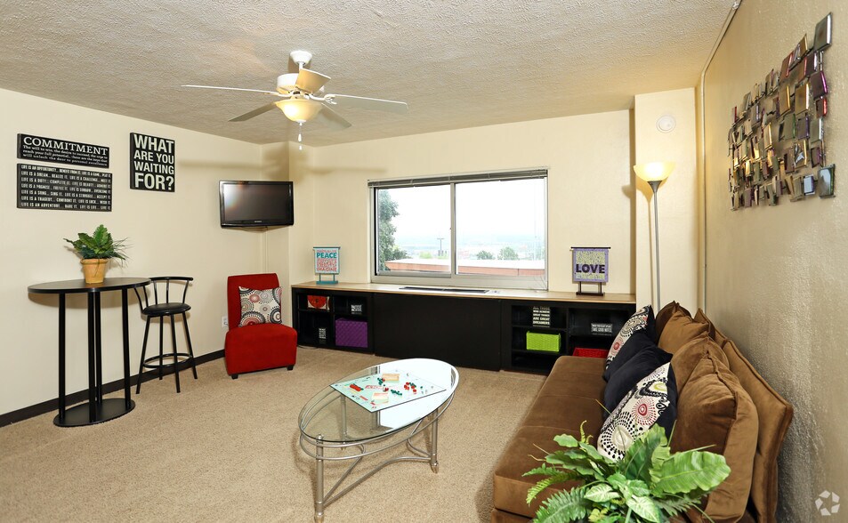More Photos Of 320 N 22nd St, Omaha Apartments For Sale