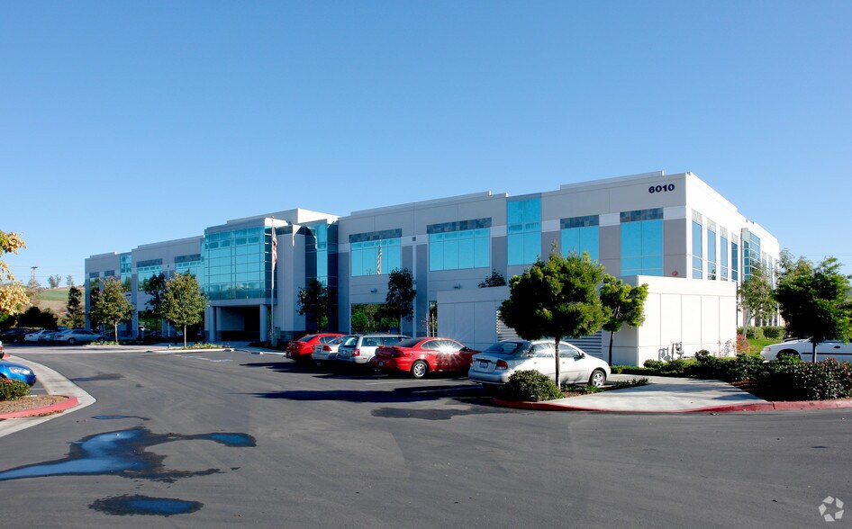 More Photos Of 6010 Hidden Valley Rd, Carlsbad Medical For Lease