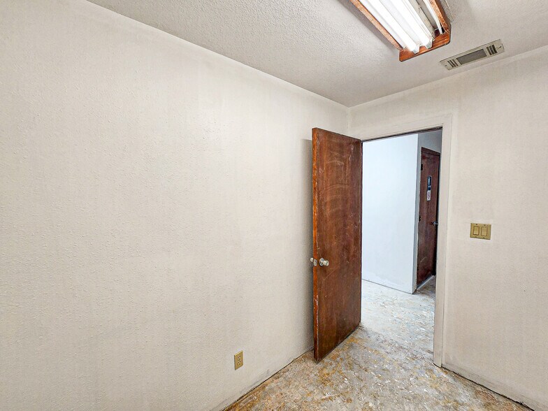 More Photos Of 11121 SE 53rd Ct, Belleview Medical For Sale