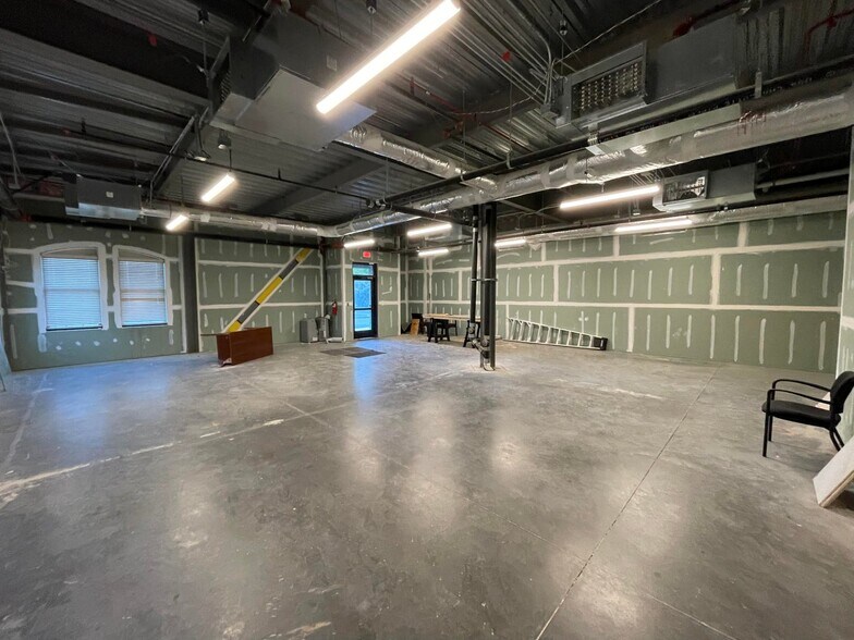 More Photos Of 2675 Elms Plantation Blvd, Charleston Office For Lease