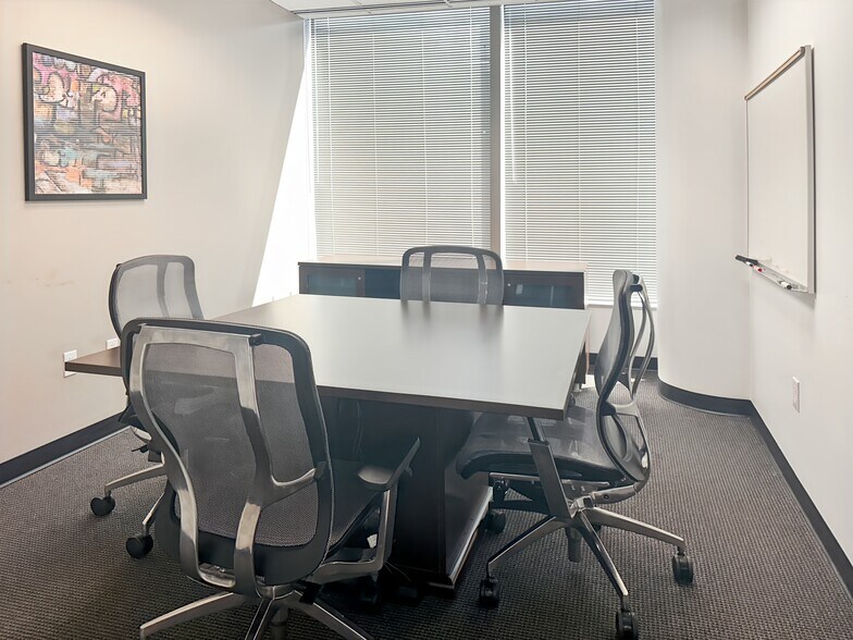 More Photos Of 111 N Orange Ave, Orlando Coworking Space