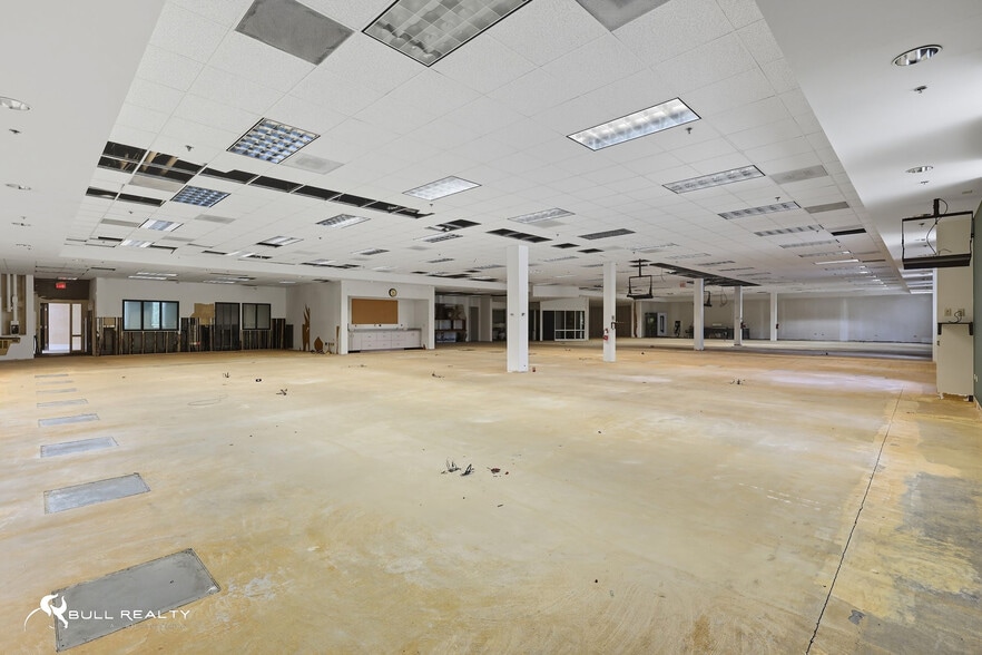 More Photos Of 458 Whitfield St, Fayetteville Manufacturing For Lease