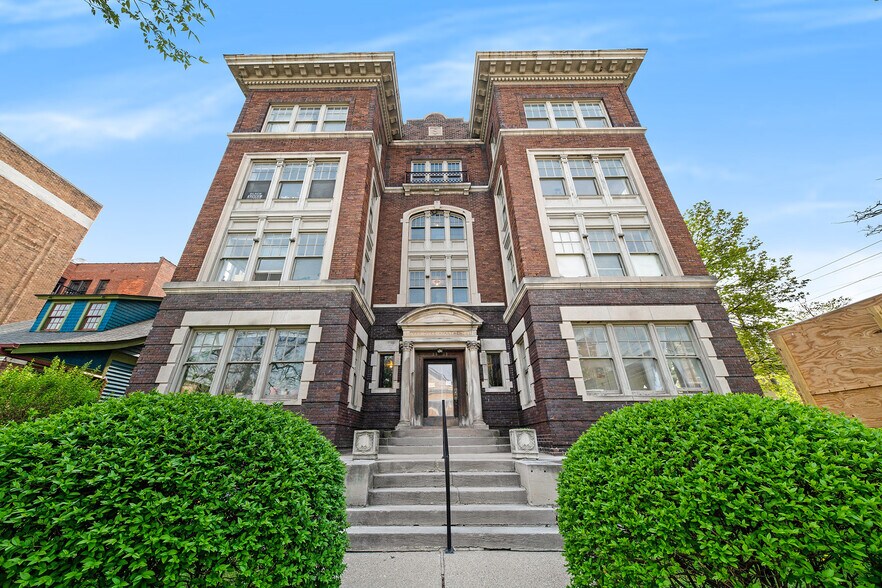 More Photos Of 1121 Van Dyke St, Detroit Apartments For Sale
