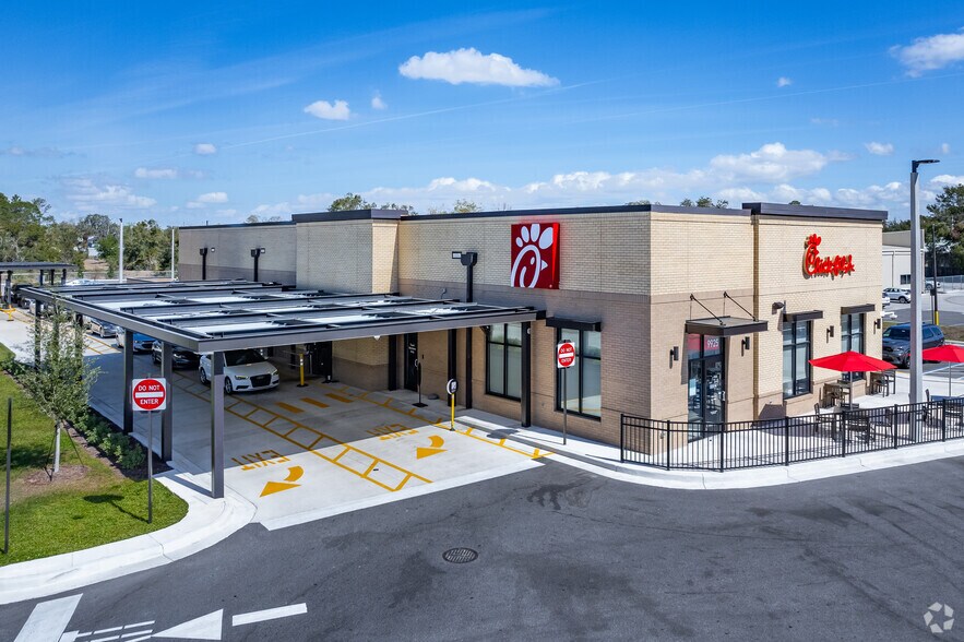 More Photos Of 9925 US-441, Leesburg Fast Food For Sale