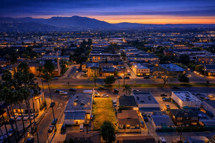 More Photos Of 1933 Glenoaks, Glendale Land For Sale