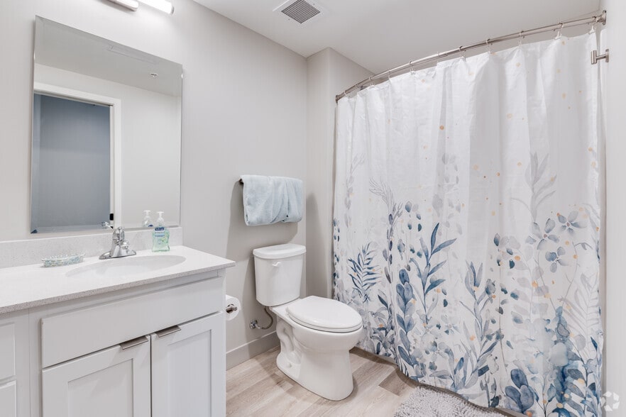 More Photos Of 502 E Cesar E Chavez Ave, Lansing Apartments For Lease