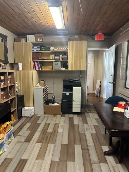 More Photos Of 3010 Manatee Ave, Bradenton Medical For Sale