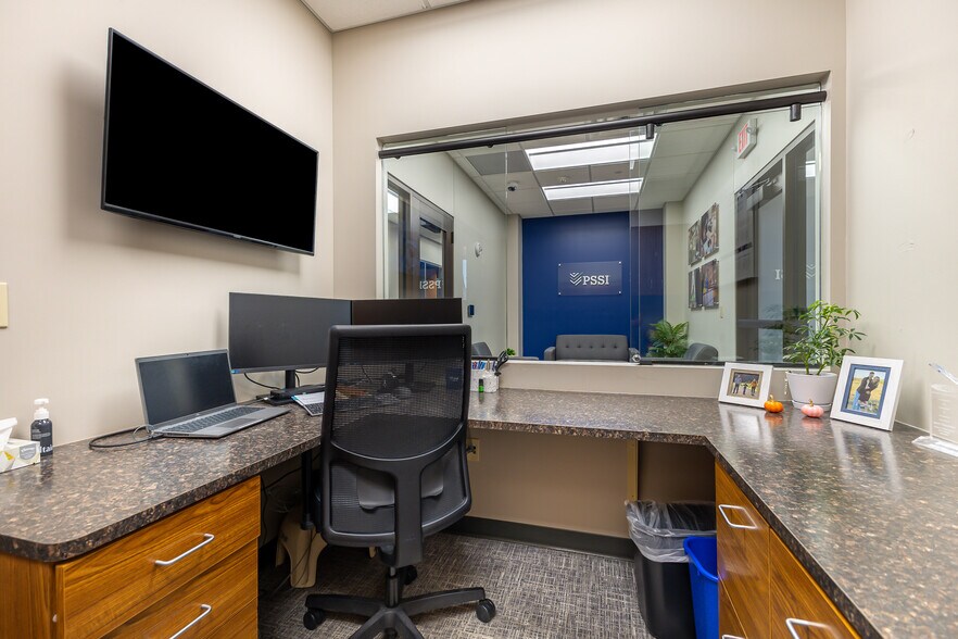 More Photos Of 3681 Prism Ln, Kieler Office For Sale