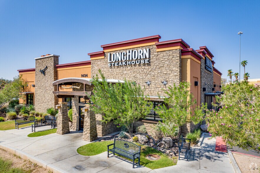 More Photos Of 1303 S Longmore Rd, Mesa Medical For Lease